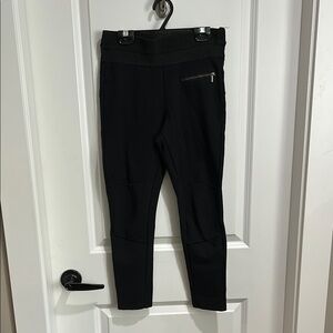 Zara Black Form-Fitting Leggings